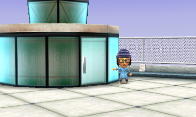 Gina Fletcher interrupts Jenna's pickup line.